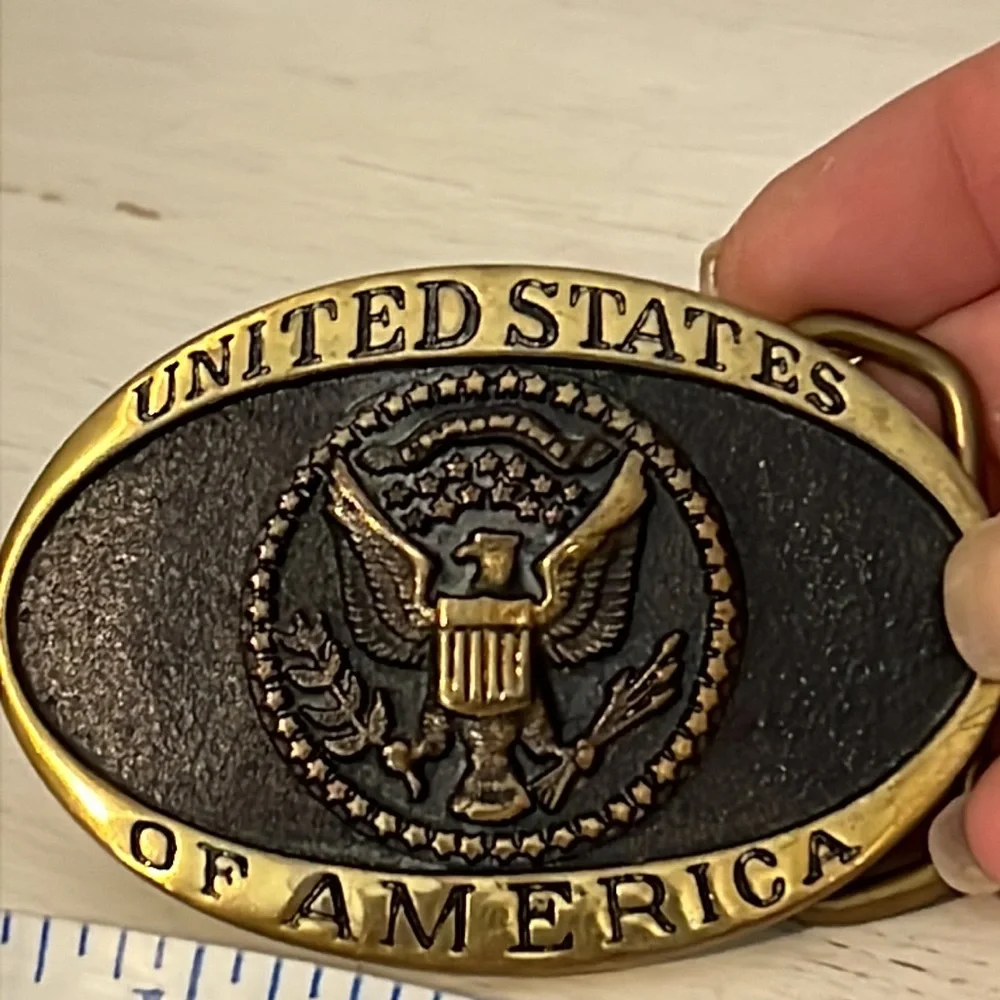Heritage Mint solid brass buckle United States of America